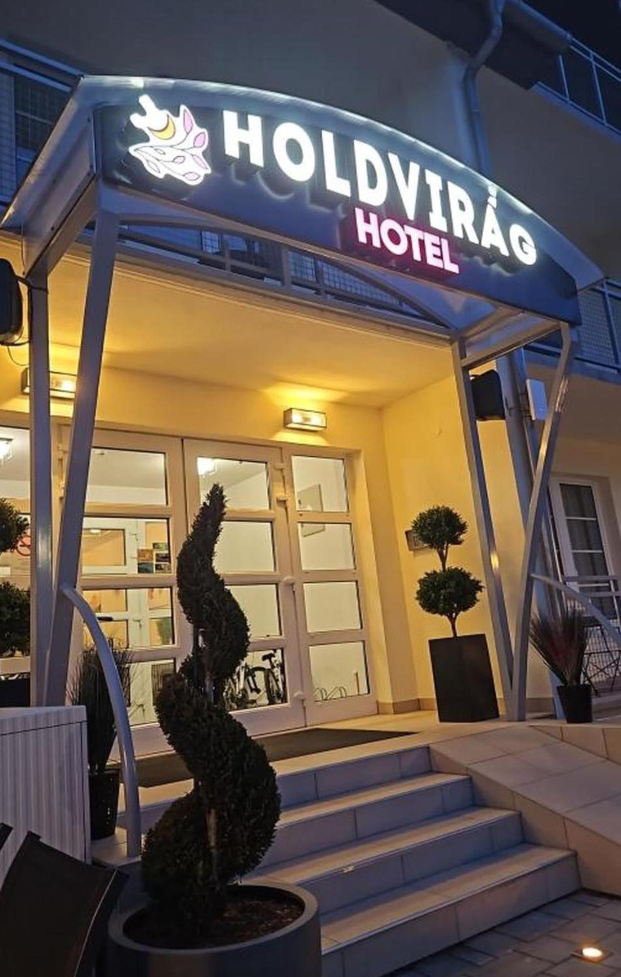 Sárvár Holdvirag Hotel المظهر الخارجي الصورة