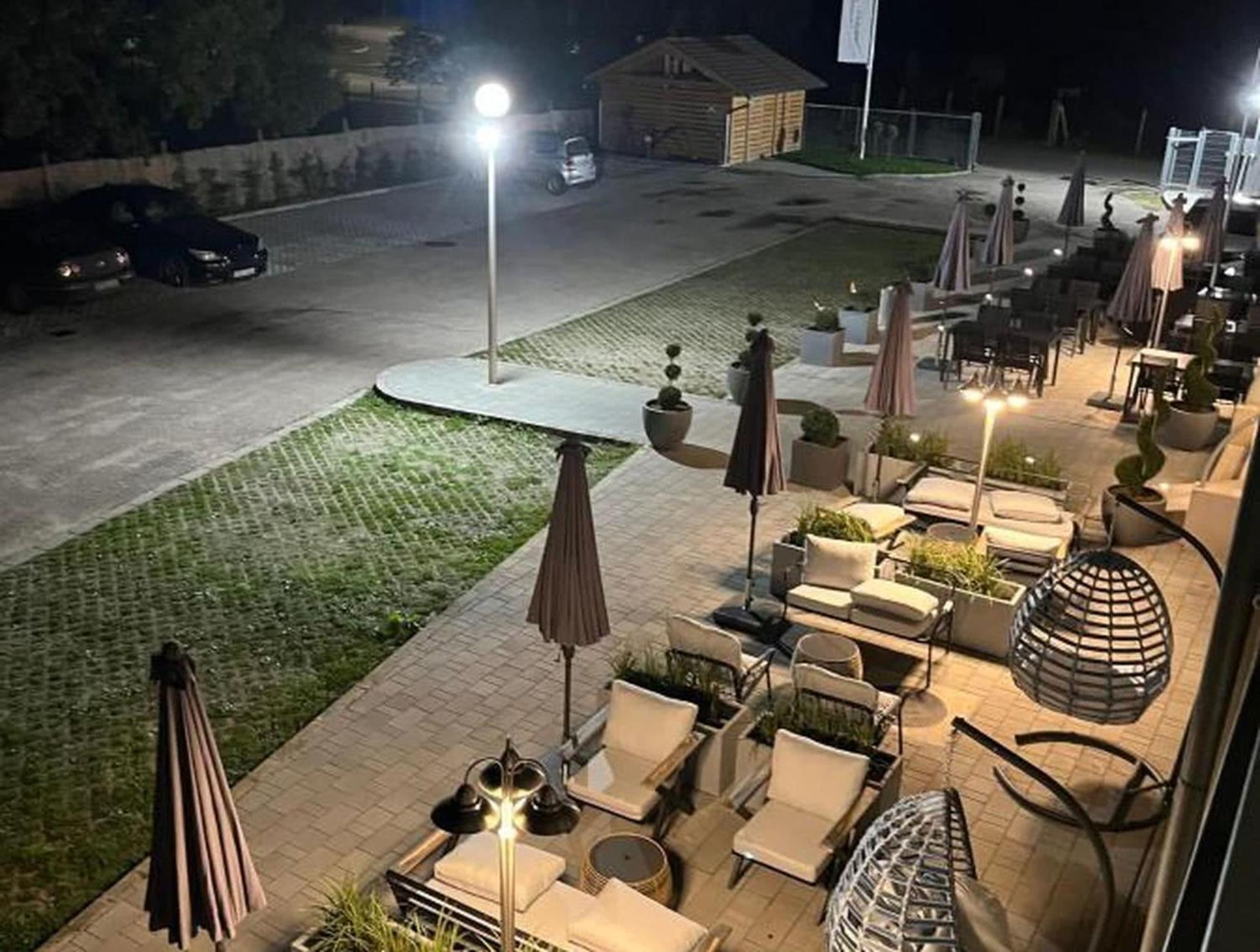 Sárvár Holdvirag Hotel المظهر الخارجي الصورة