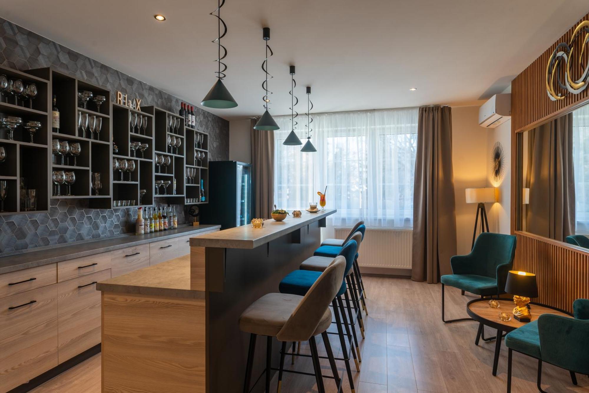 Sárvár Holdvirag Hotel المظهر الخارجي الصورة