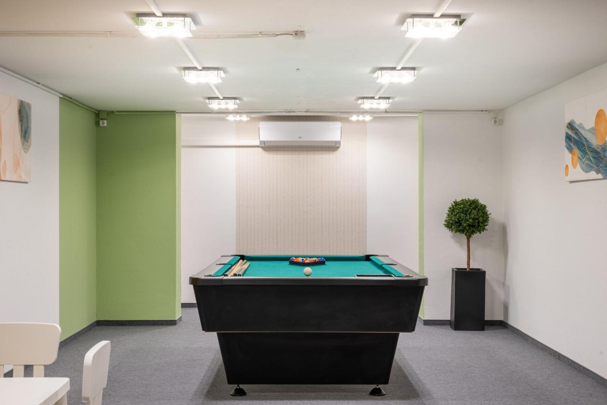 Sárvár Holdvirag Hotel المظهر الخارجي الصورة