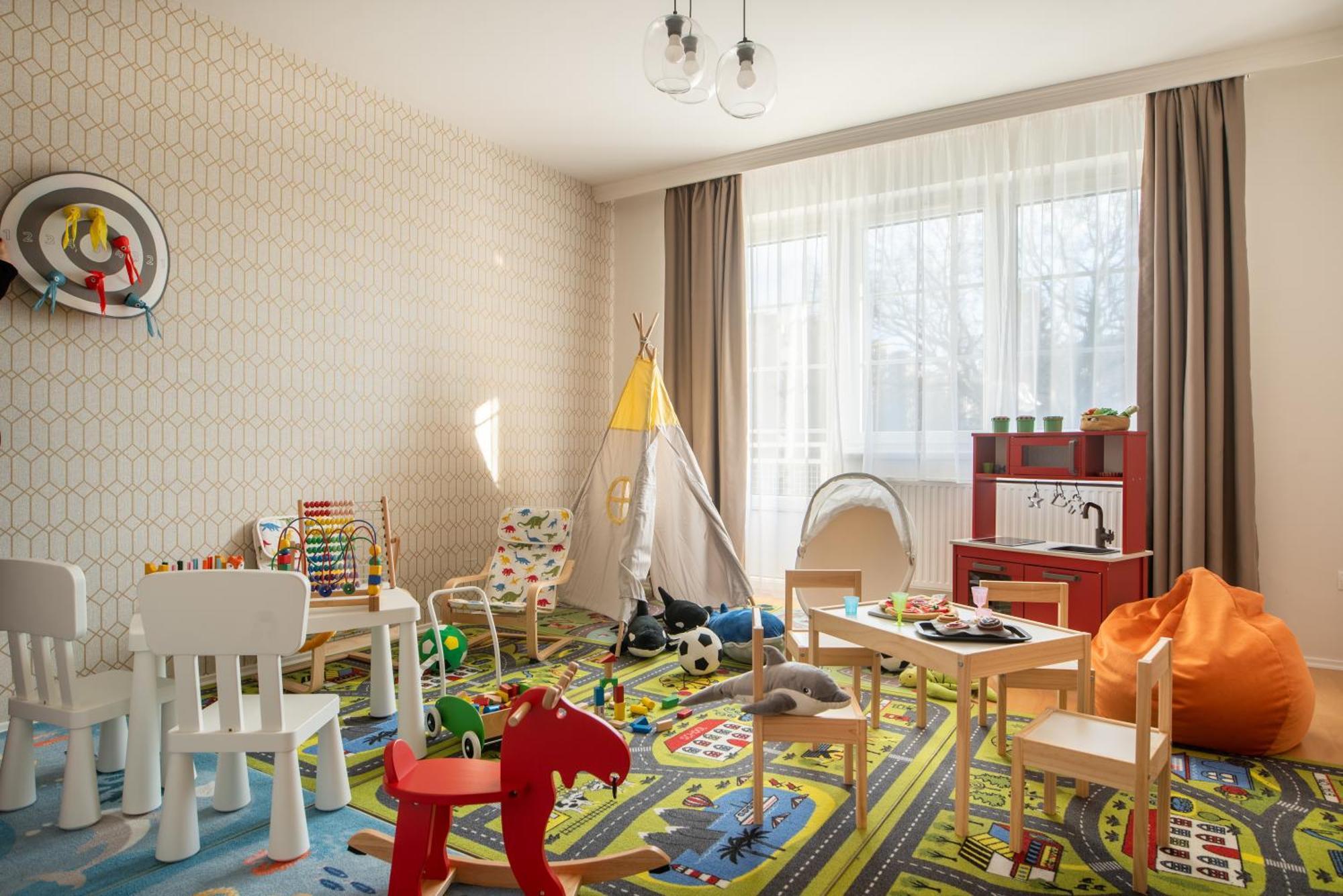 Sárvár Holdvirag Hotel المظهر الخارجي الصورة