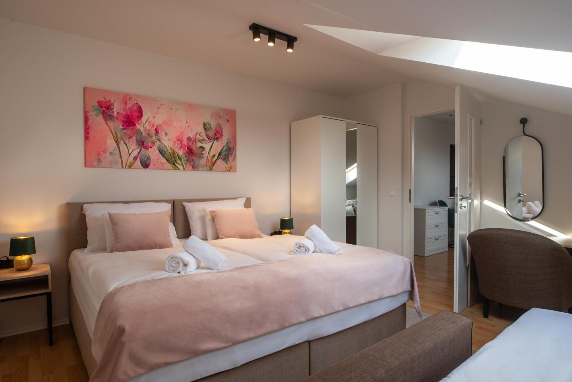 Sárvár Holdvirag Hotel المظهر الخارجي الصورة