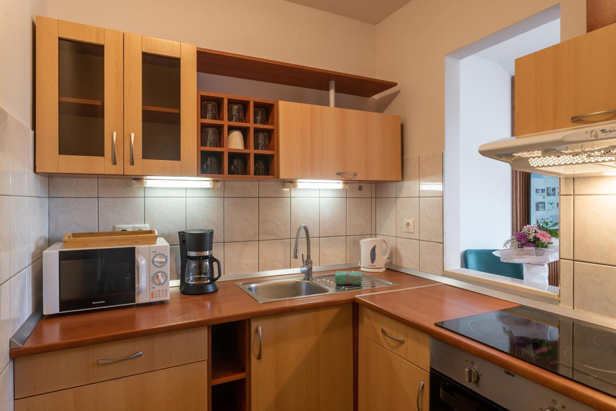 Sárvár Holdvirag Hotel المظهر الخارجي الصورة
